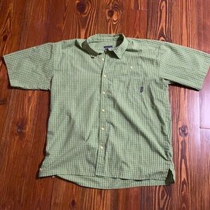 Men’s Patagonia button down shirt